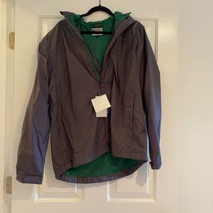 Men’s Gray Mountain Warehouse raincoat. Size M.